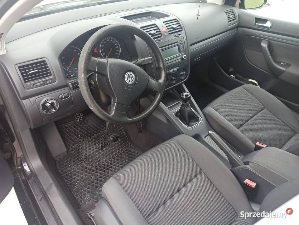 Samochód Volkswagen Golf 5