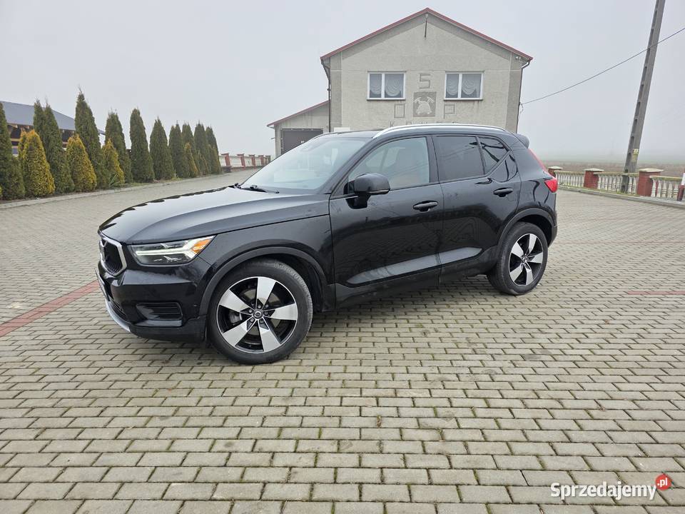 Volvo xc40 2019r 247 T5 AWD Momentum benzyna