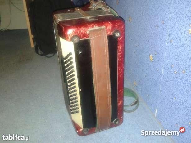 Akordeon Muza 80 basów odrestaurowany Rogów sprzedam