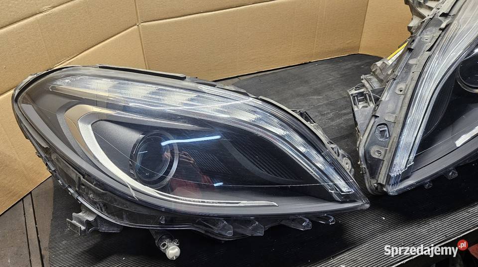 Mercedes Benz W246 lampy przód bixenon komplet Jarosław