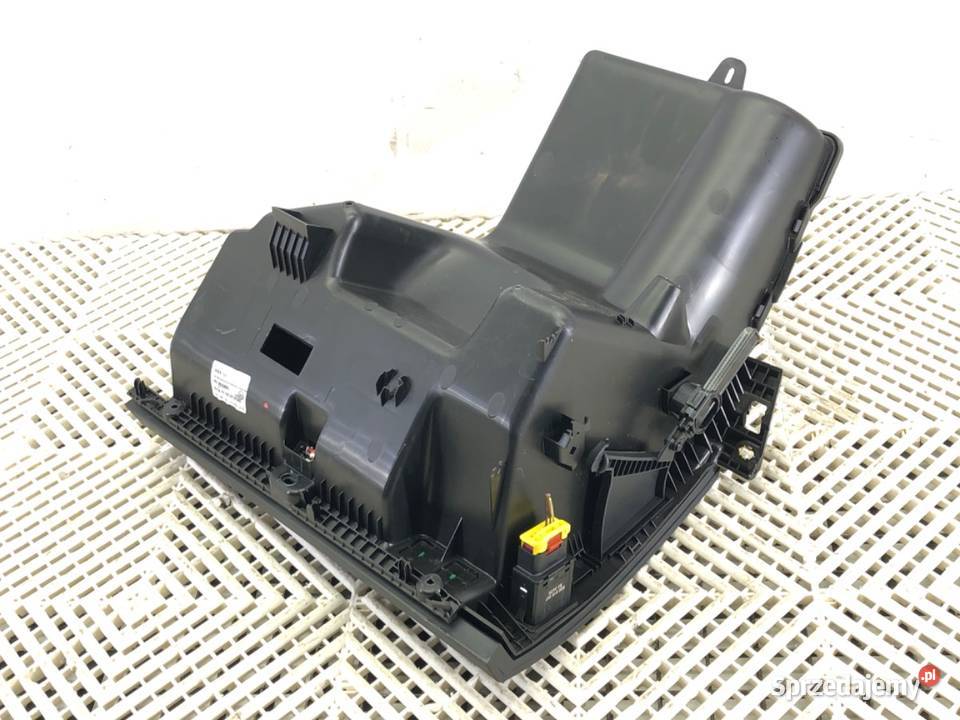 SCHOWEK PASAŻERA SKODA FABIA III Hatchback podkarpackie