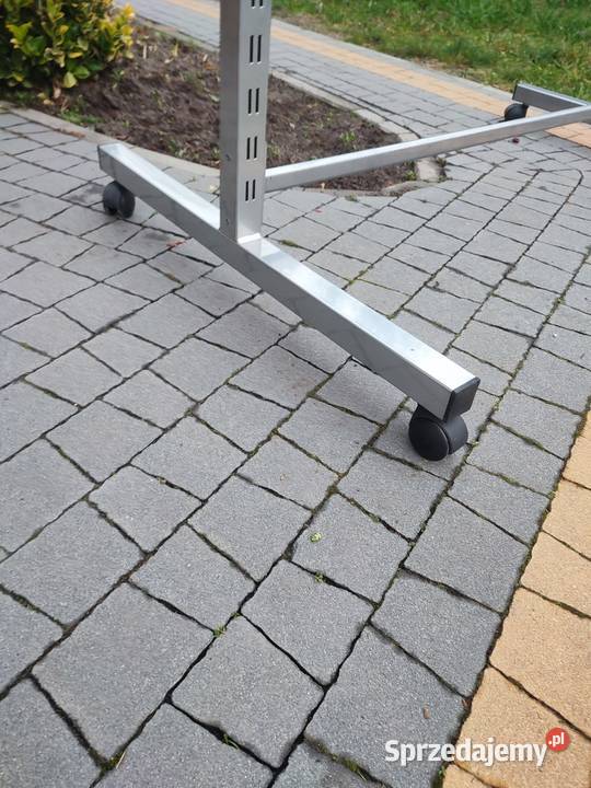 Metalowy wolno stojący wieszak na ubrania podkarpackie Dulcza Wielka sprzedam