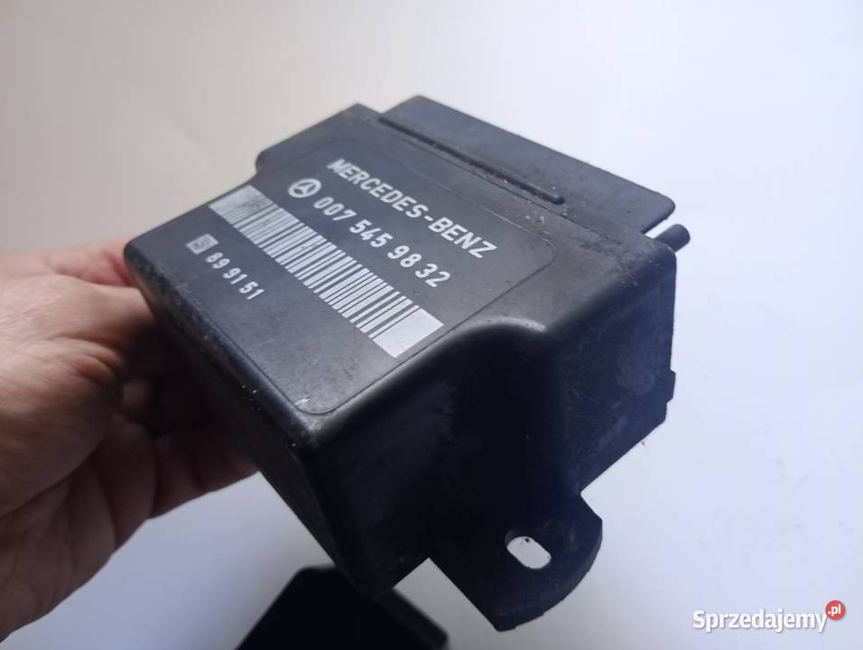 Moduł świec żarowych Mercedes 208410d kaczka Rok produkcji 1990 Przekaźniki