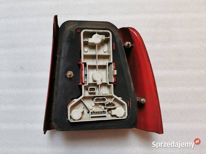 Lampa Lewy Tył Tylna Lewa VW Passat B5 Sedan