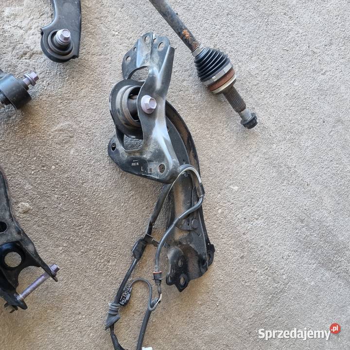 zawieszenie tył Lexus UX Hybryda 4x4 Choszczno sprzedam