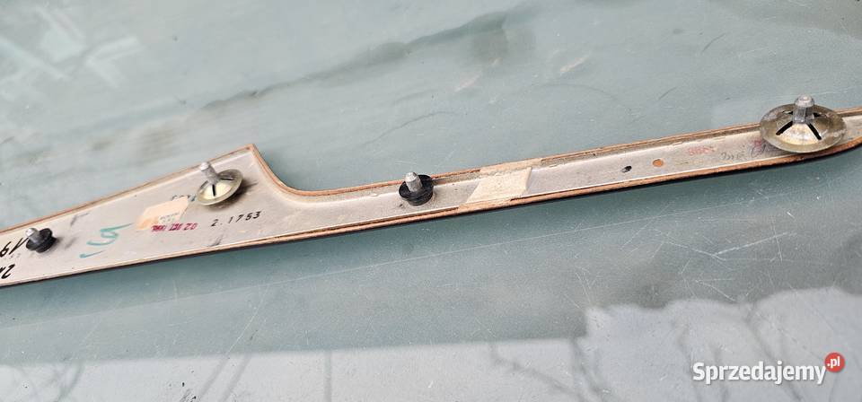 Listwa drzwi drewno lewy tył mercedes w210 osobowe Pozostałe Zbąszyń