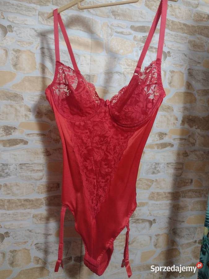 38BM Zmysłowe czerwone body Koronkowe z Londynu Body i gorsety