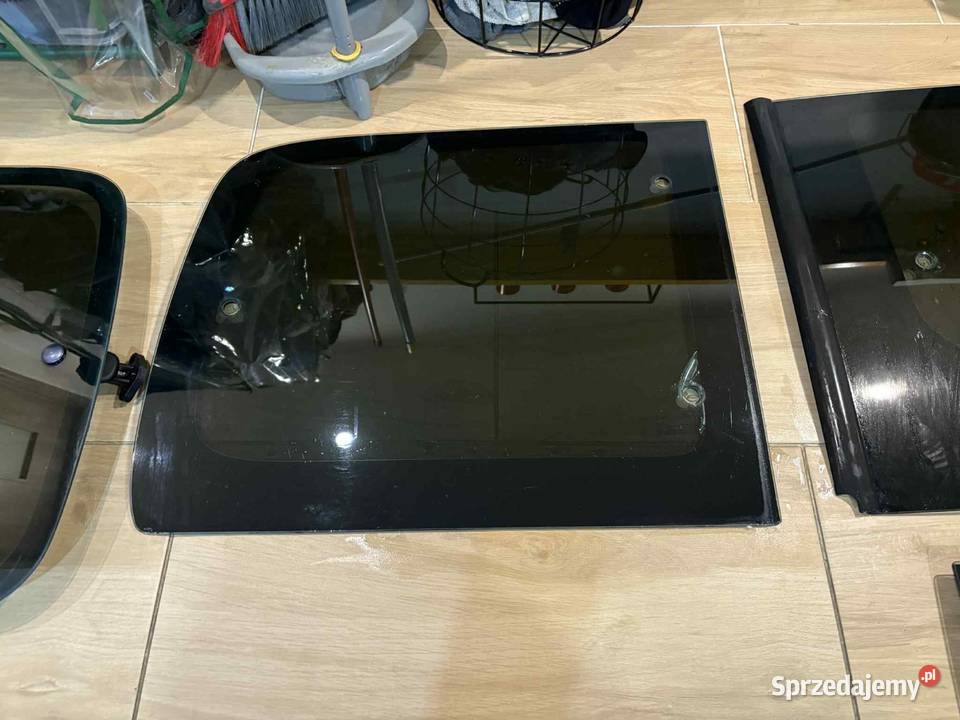 Boczne szyby Citroena Berlingo ban Lipno
