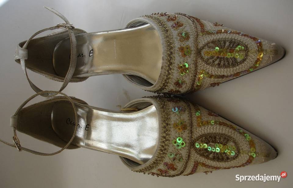 CESARE E Pantofle baleriny na obcasie na Zbylitowska Góra