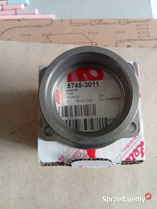 Pokrywa walka napędu Zetor Płock