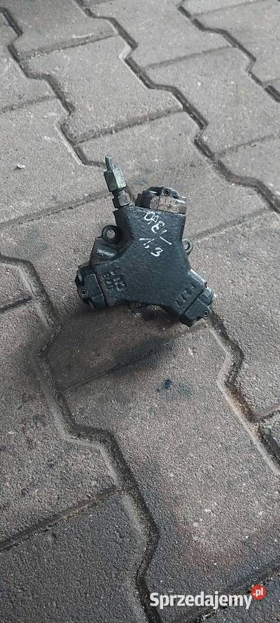 Pompa wtrskowa Opel Combo Corsa 13 cdti 55185549 Szczecin