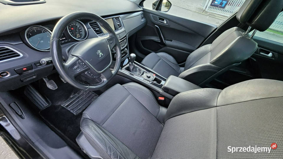 Peugeot 508 SW Peugeot 508 SW kombi czarny na Kraków