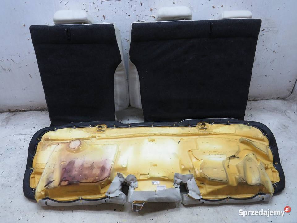 KANAPA MAZDA 3 BM SEDAN 13 osobowe sprzedam