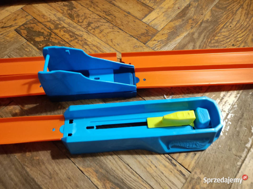 ZESTAW HOT WHEELS TOR SKOCZNIA WYŚCIG AUTO Gdańsk