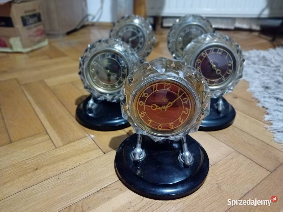 Stare mechaniczne zegarki MAJAK czasy PRL Elbląg