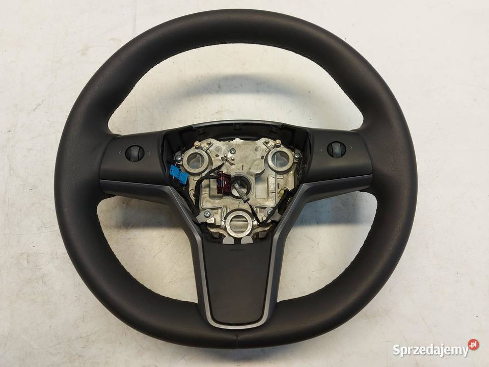 TESLA MODEL Y 2023r Kierownica multifunkcyjna sprzedam