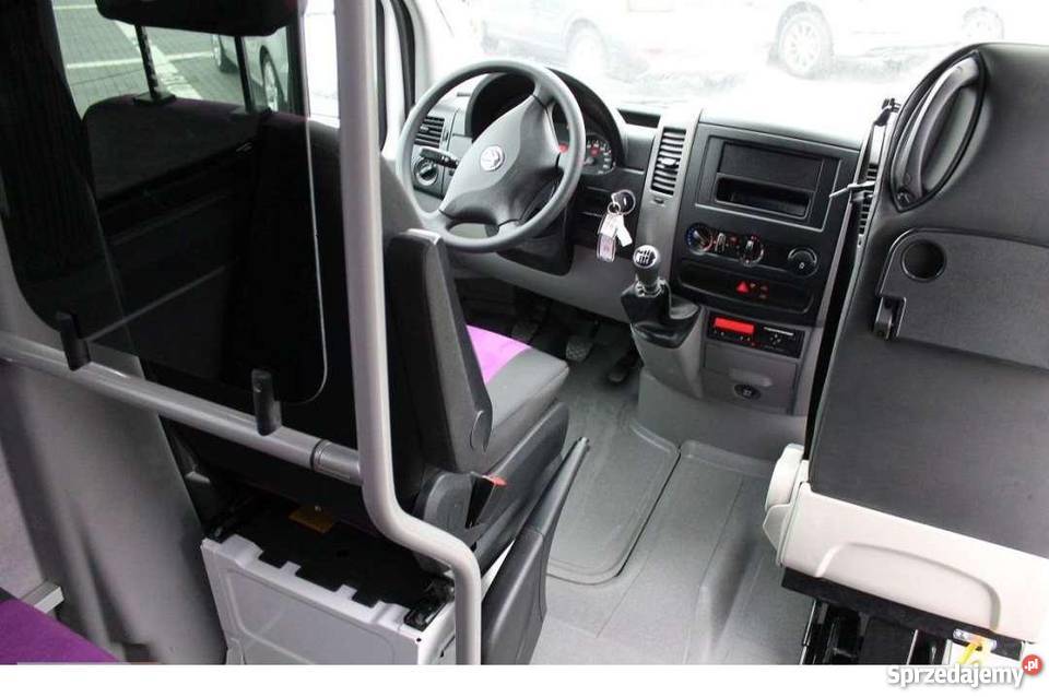 VOLKSWAGEN CRAFTER Long 50 autobus nowy 1911 ABS Motoryzacja