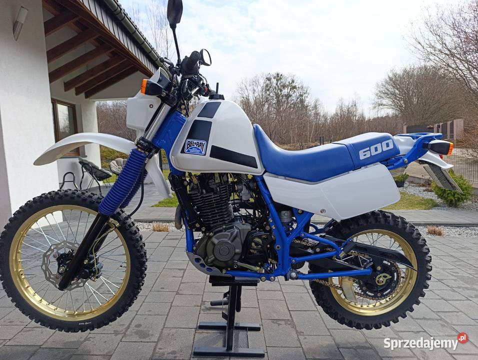 Piękna Suzuki Dr 600 1986r Rok produkcji 1986 Olsztyn sprzedam