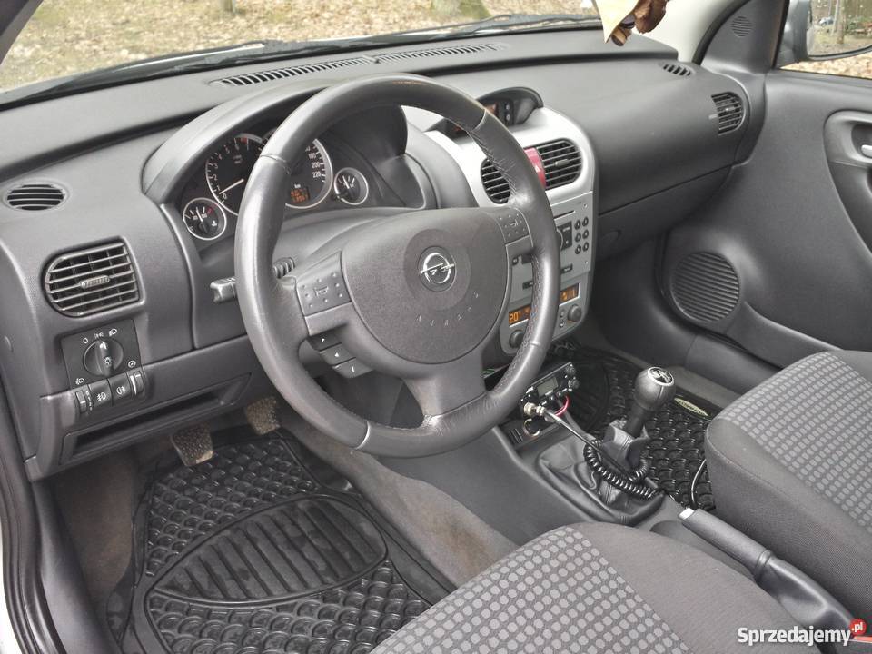 Opel Corsa C 12 80 TWINPORT 2005r światła przeciwmgielne Złotów sprzedam