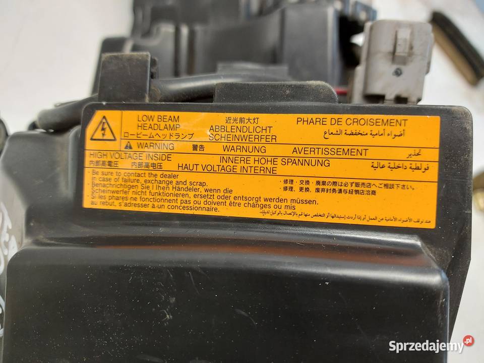 SUBARU Forester III SH Lampa przód prawa RHD UK sprzedam