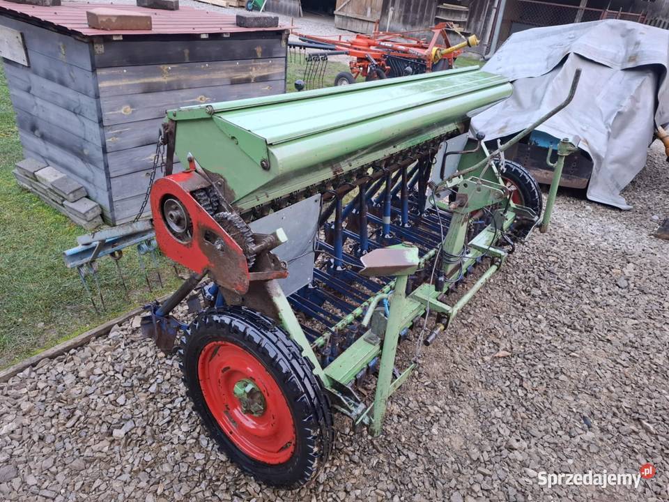 Siewnik zbożowy Hassia 225 w idealnym stanie Daleszyce sprzedam