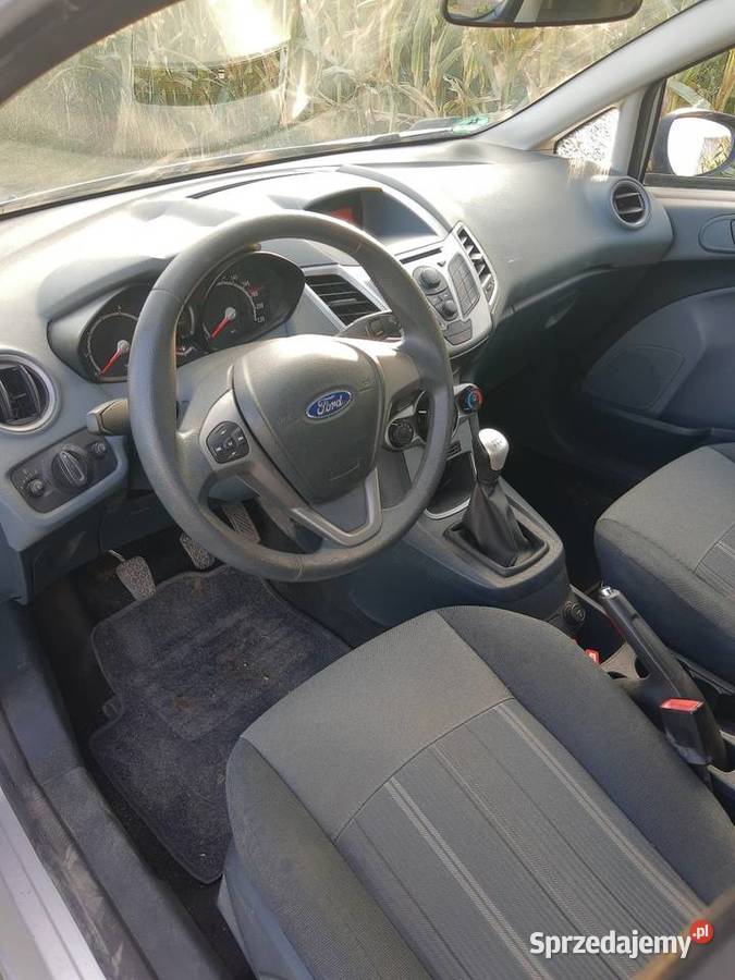 Samochód Ford Fiesta Rok produkcji 2010 Ciechocin