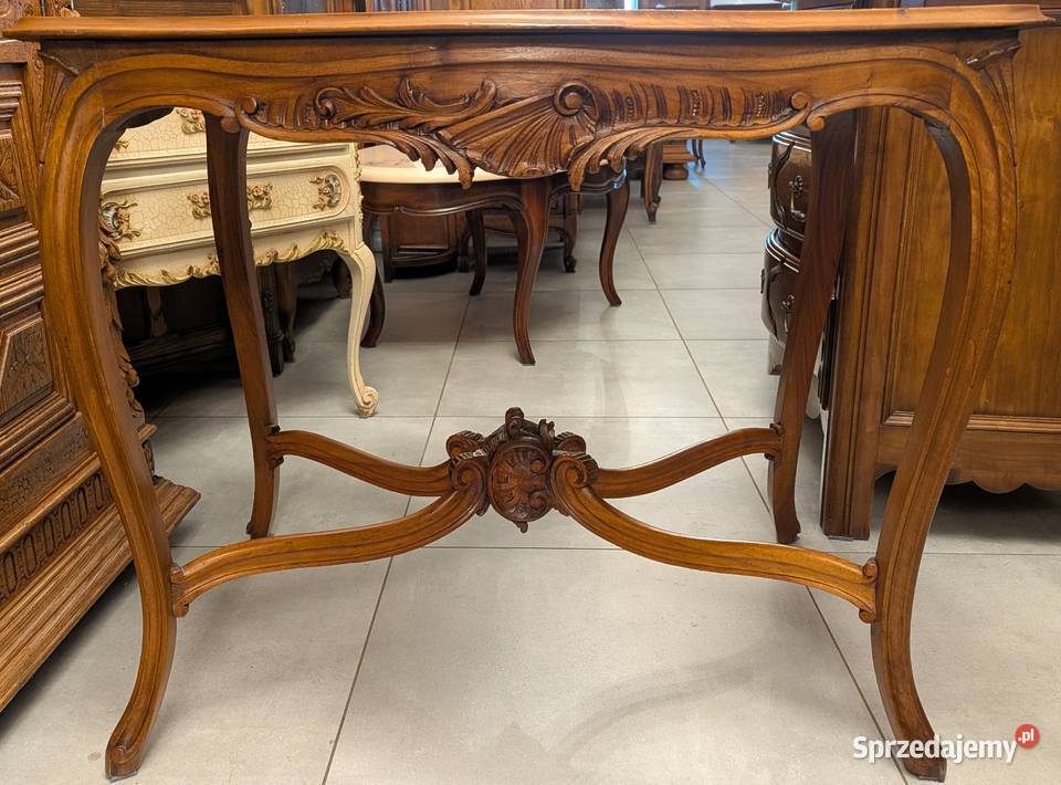 Piękny orzechowy nieduży stół ludwikowskisklep śląskie Dąbrowa Górnicza sprzedam