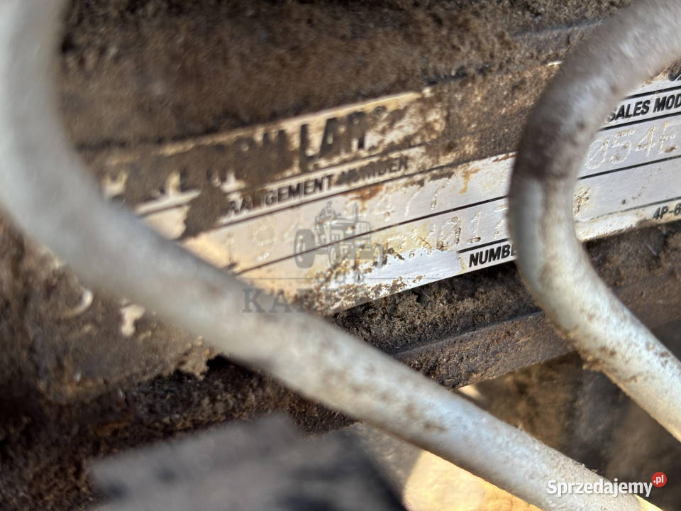 Caterpillar 1949477 Silnik 3054E C44 Perkins