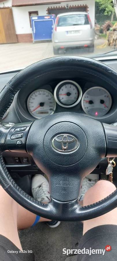Toyota rav4 2005 Rok produkcji 2005 małopolskie Stary Sącz