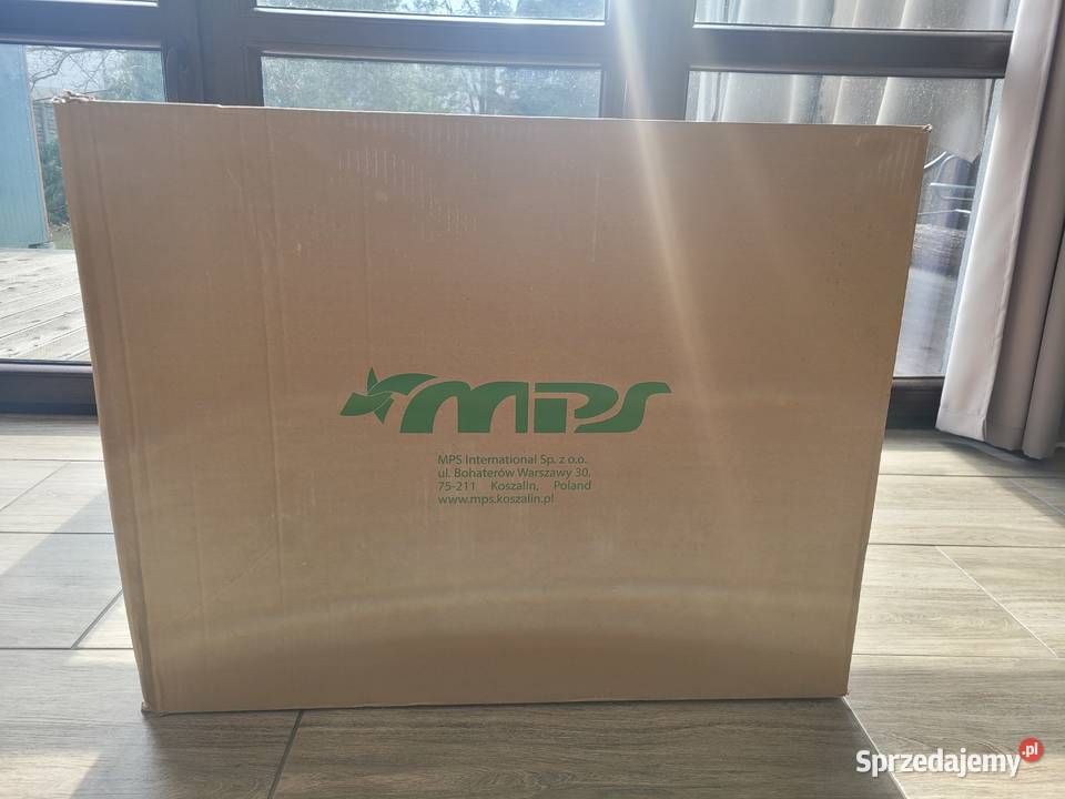 Pudło karton duży Pozostałe Krasne