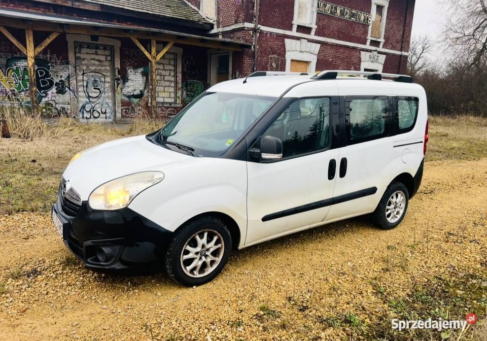 Opel Combo D 13 cdti ecoflex krajowy niski Jaworzno