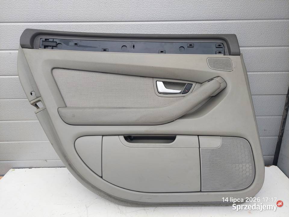 AUDI A8 D3 42 TDI 0510 TAPICERKA DRZWI LEWA TYL Włoszczowa