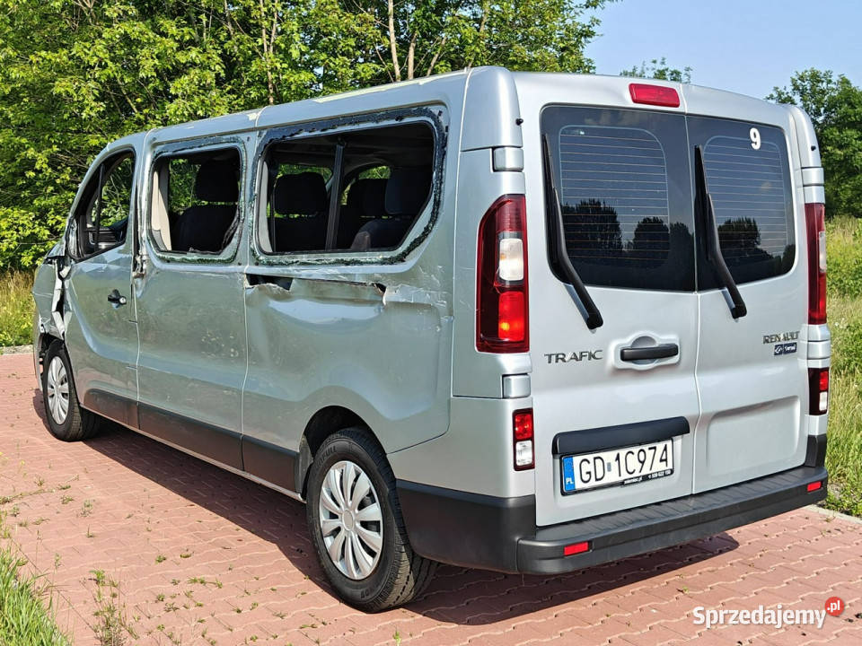 Renault Trafic III 2014 diesel mazowieckie Karczew