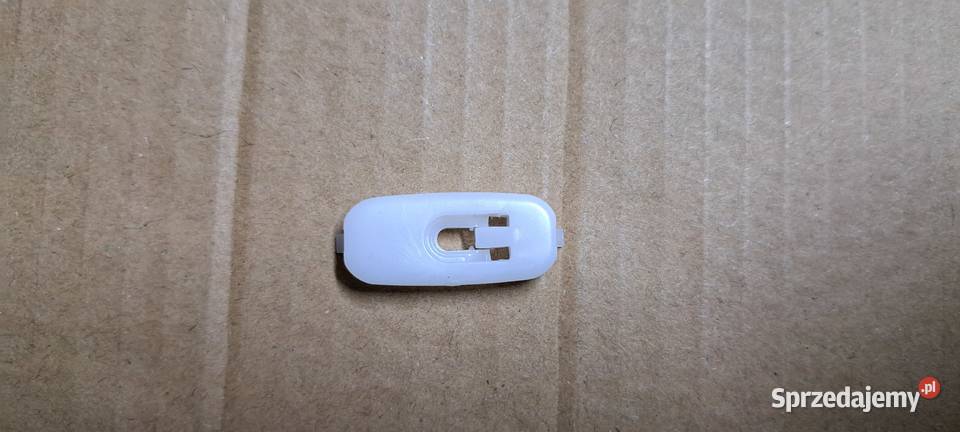 Spinka mocowanie listwy dolnej 8D0853909B Audi