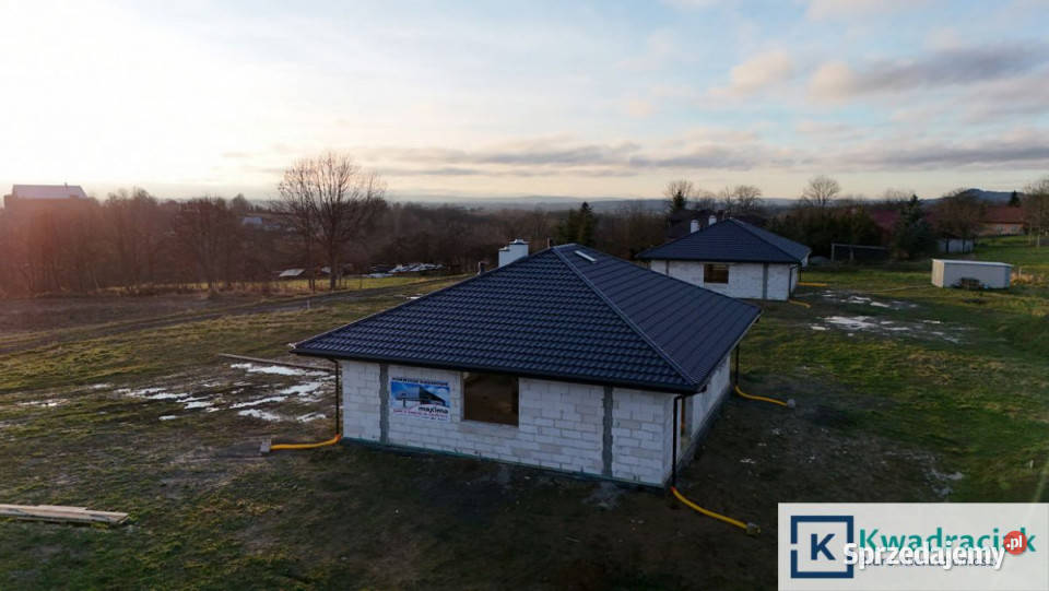 Dom wolnostojący 1048m2 Kombornia Sośnina