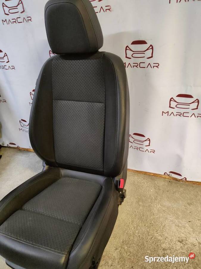 Fotel Pasażera Półskóra Prawy Przód Grzany Opel osobowe Pleszew sprzedam