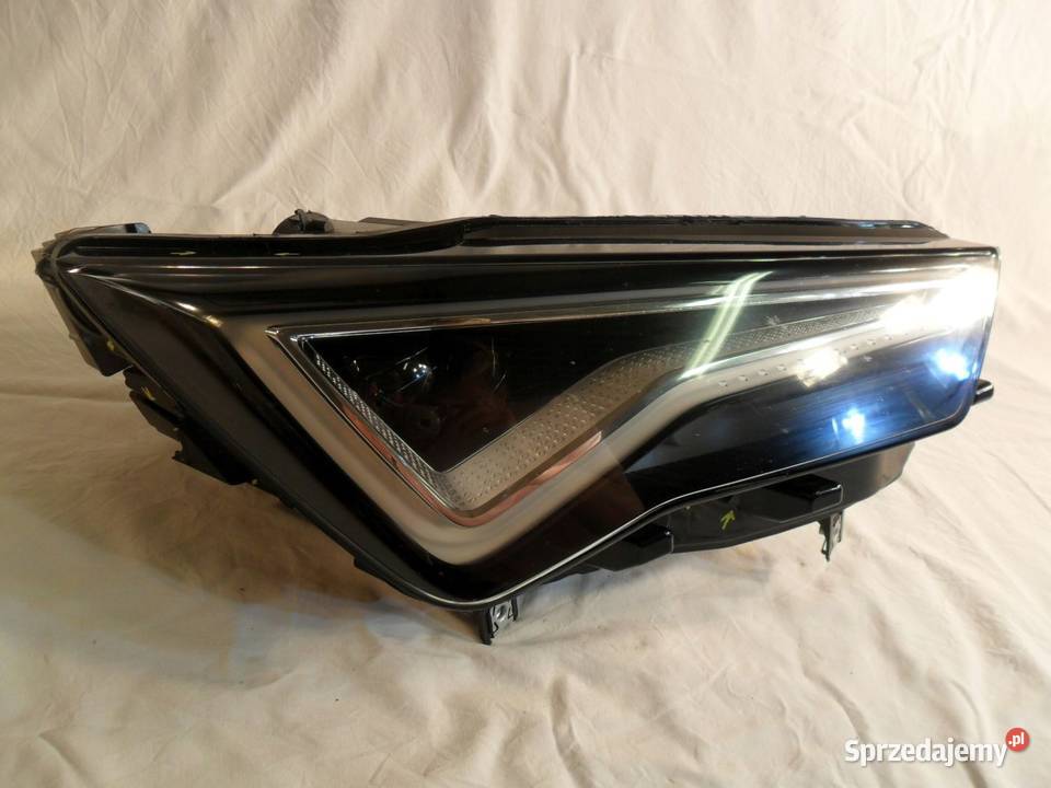 Reflektor seat ateca lift prawy full led lampa wielkopolskie