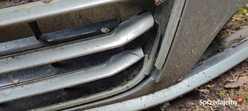 Zderzak błotnik atrapa grill Przedni Audi A8 D4 mazowieckie Wiśniew