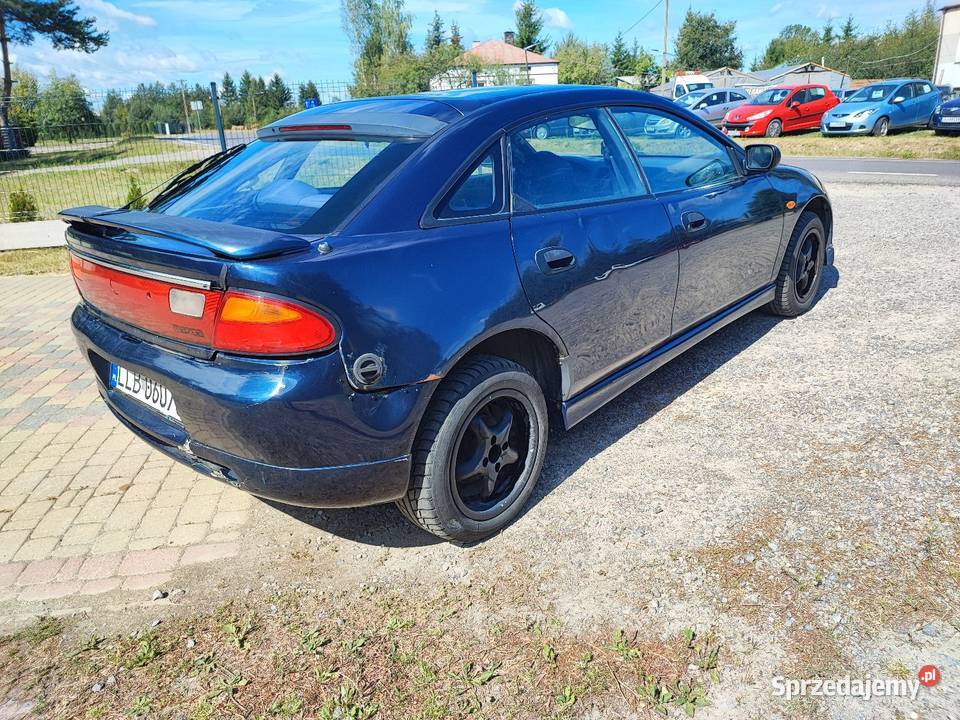 Mazda 323F 15 260000km