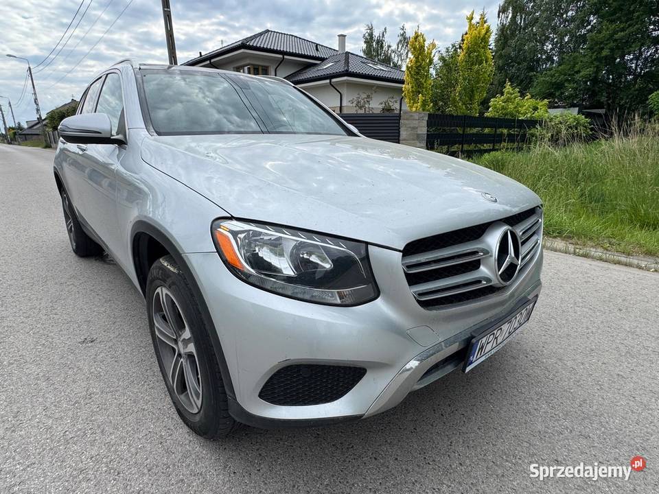 MercedesBenz GLC 300 4Matic Piastów sprzedam