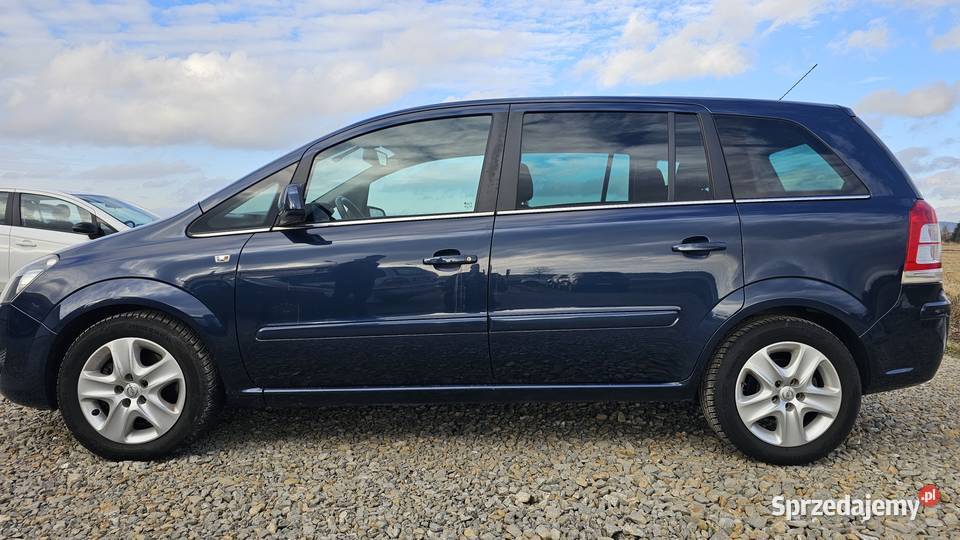 Opel Zafira B 17 2011r Lift 7os CDTI 125 z Zarszyn