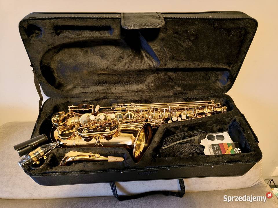 Saxofon altowy Es Z futerałem ustnikiem i innym Instrumenty dęte Katowice