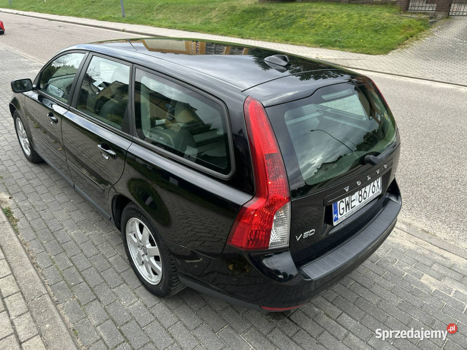 Volvo V50 liftingu benzyna opony wielosez sprzedam