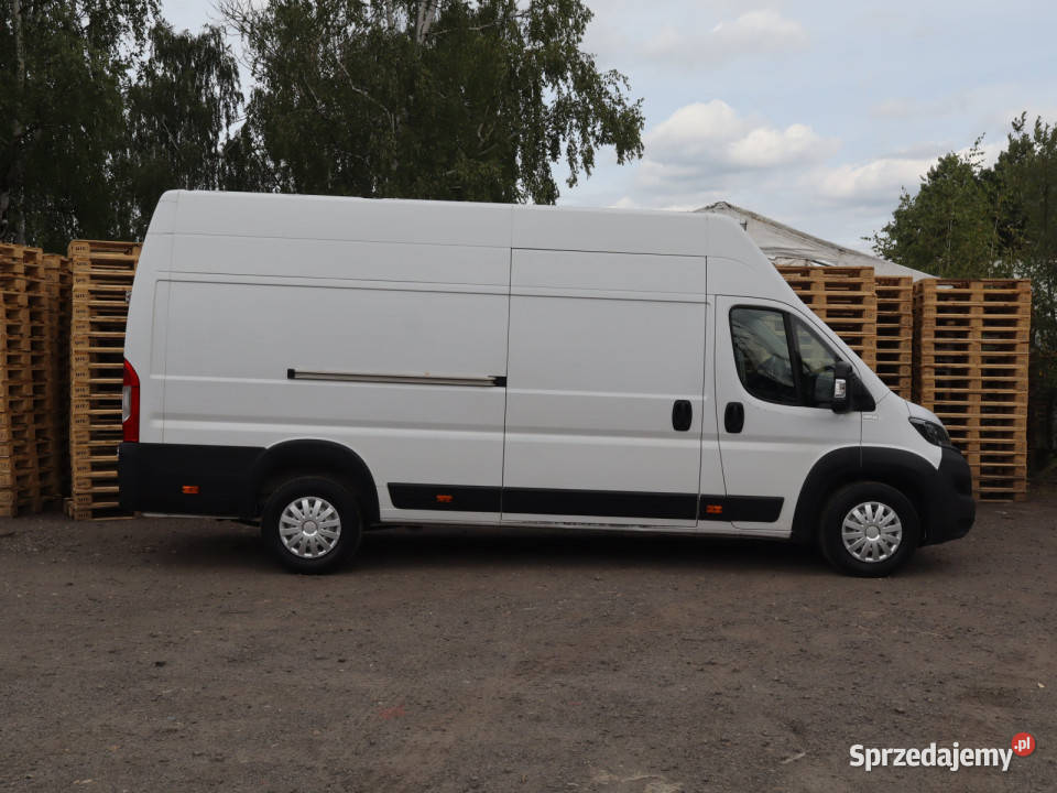 Peugeot Boxer 22 BlueHDi manualna Samochody osobowe