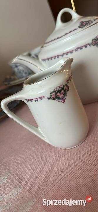 MlecznikŚnieżnobiała porcelana z kwiatkami Gdańsk