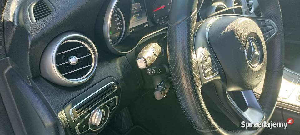 Mercedes C300 AMG line 4x4 49300 245 Mercedes-Benz Warszawa