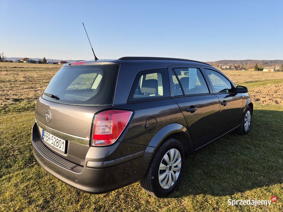 Opel Astra H Kombi 200910 LIFT 16 Benzyna 115 4/5 Haczów