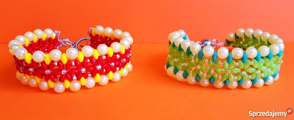 kolorowe bransoletki szyte z koralików Matubo