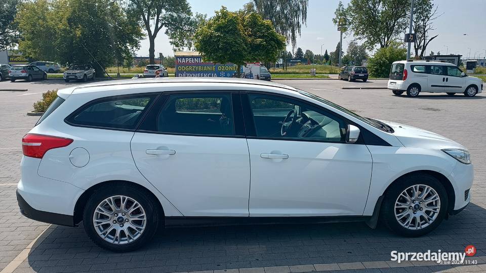 Zadbany Ford Focus MK3 Kombi 2015 16 105 mazowieckie Warszawa