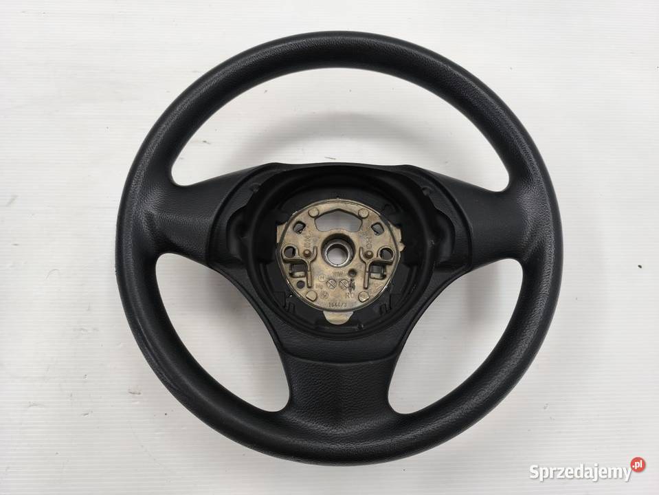 KIEROWNICA BMW 1 E87 E81 LIFT osobowe Kierownice wielkopolskie